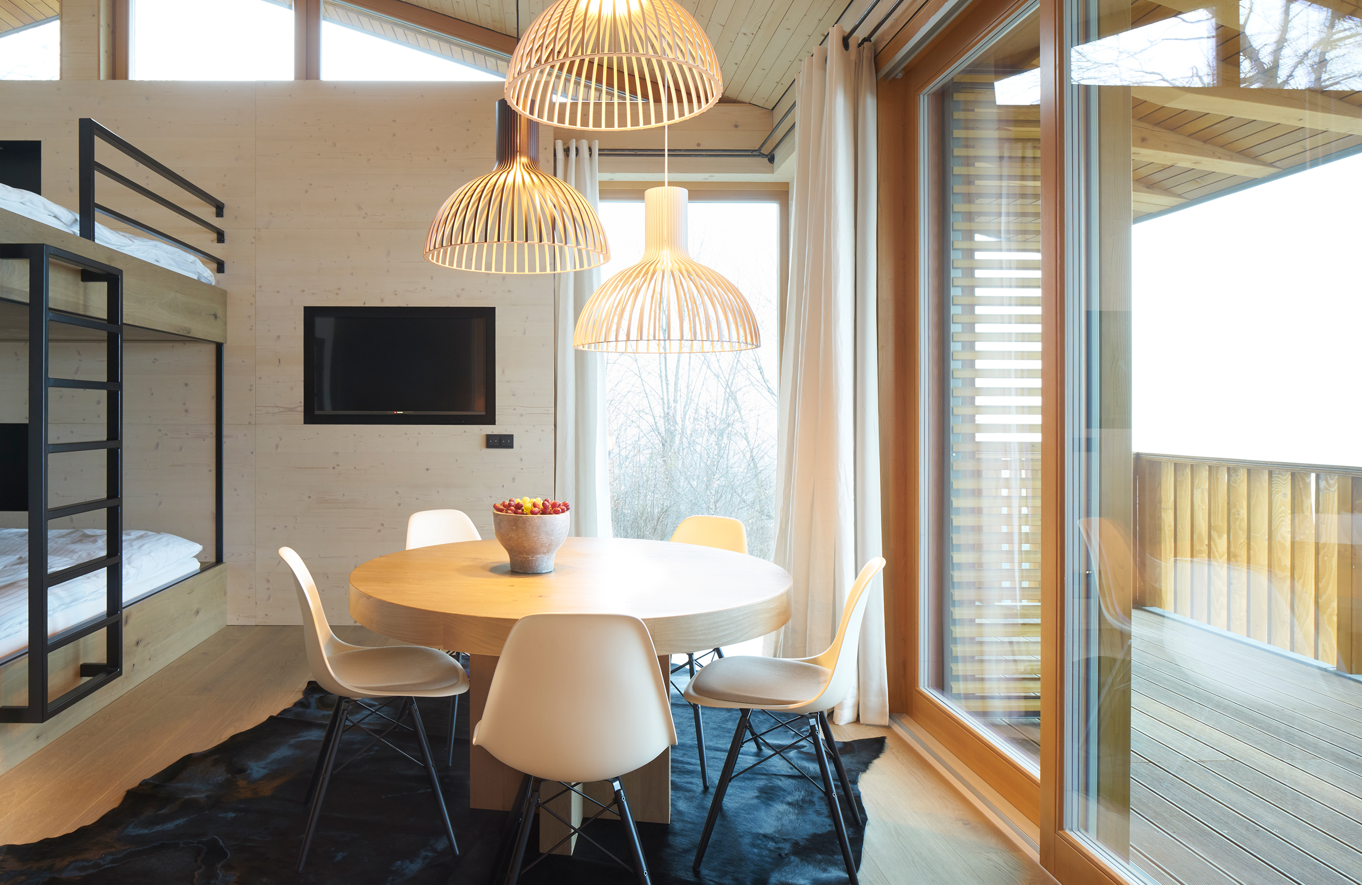 slider-alpenchalet-appartement-tisch