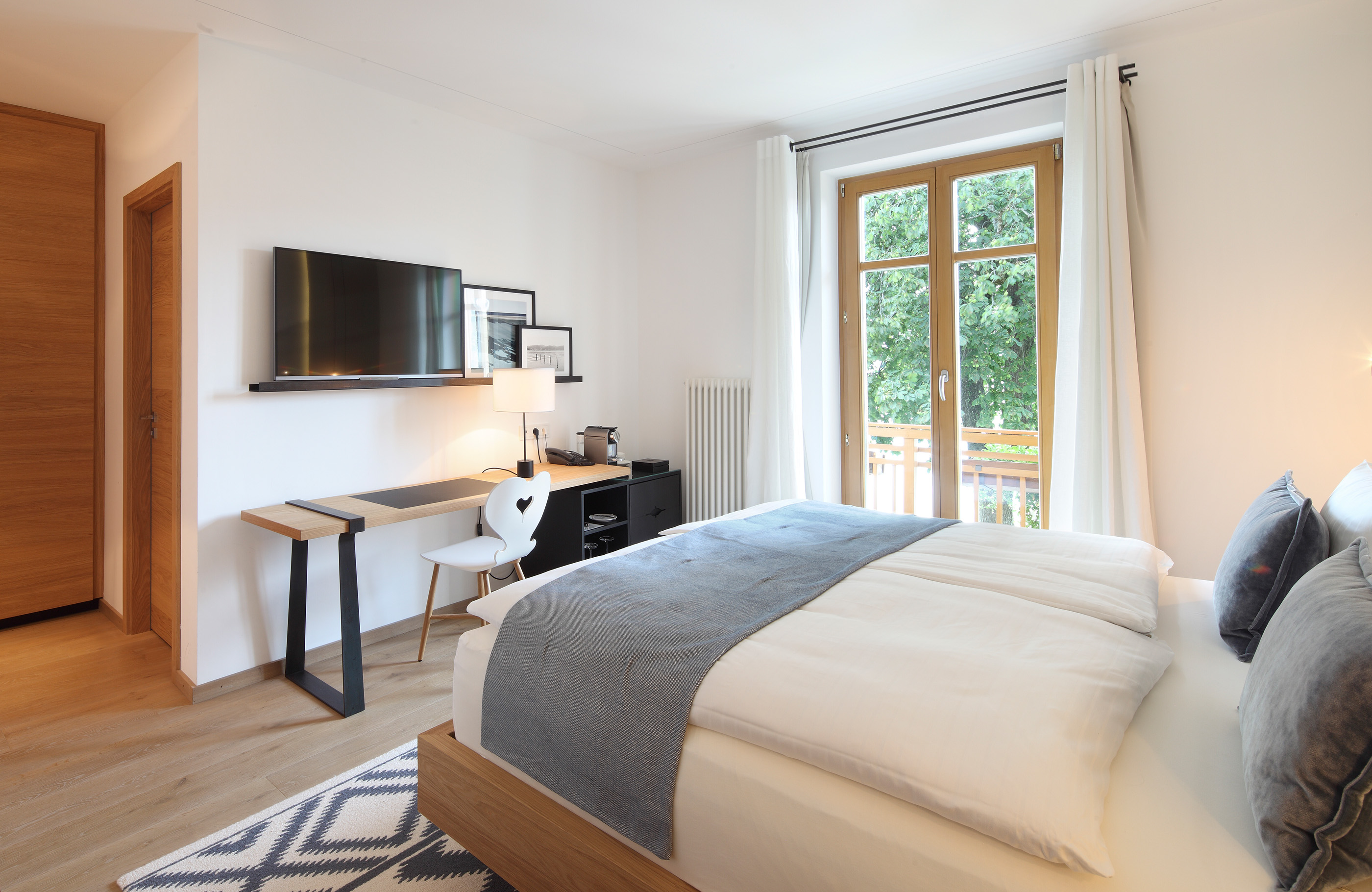 slider-superior-doppelzimmer-seeblick-wohnzimmer