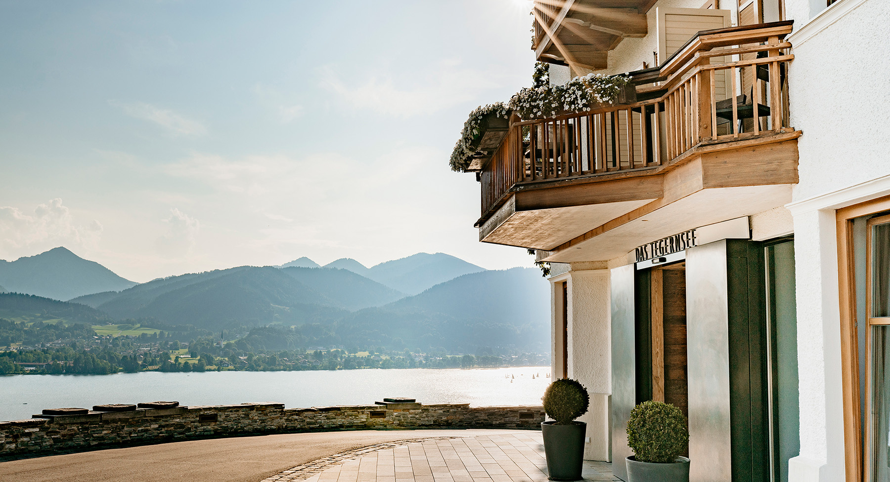 DAS TEGERNSEE außen Frühling