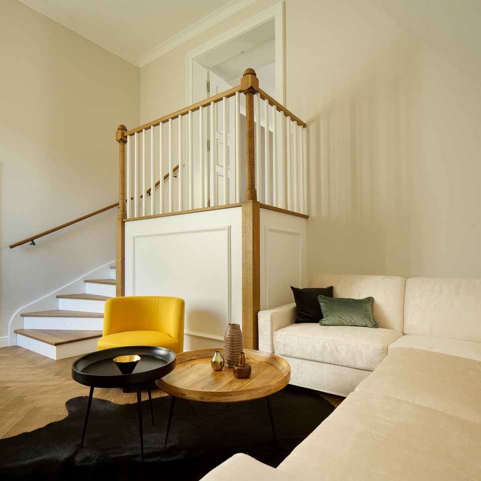 gallery-schloss-superior-suite-treppengang